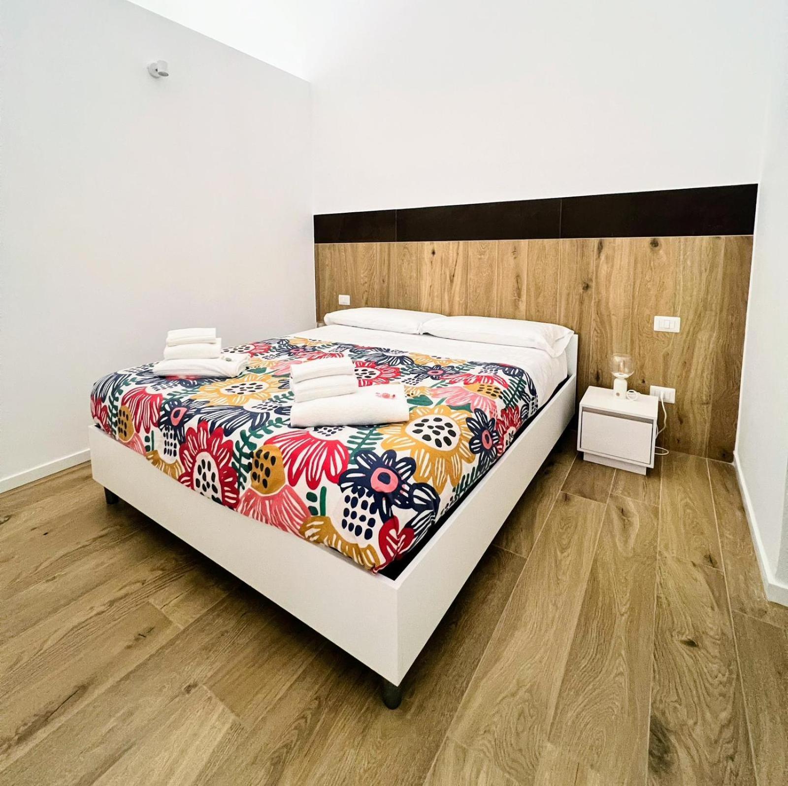 Andrea'S 12 Apartman Bari Kültér fotó